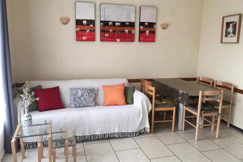 Appartamento Des Vacances De Reve Fréjus Esterno foto